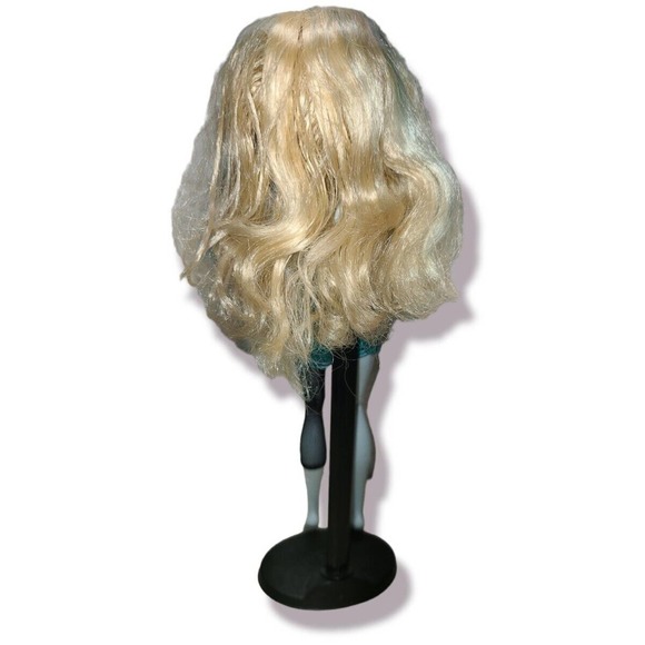 Monster High Doll Lagoona Blue School's Out incomplete with Stand - Picture 3 of 4